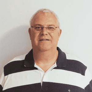 Robert Datema - Podoloog Robert Datema - podoloog, gespecialiseerd in podologie en orthesiologie. Robert helpt bij voetklachten, lichaamshouding, standsafwijkingen in de voeten, diabetus mellitus, reumatoïde artritus en terugkerende likdoorns of overmatig eelt.